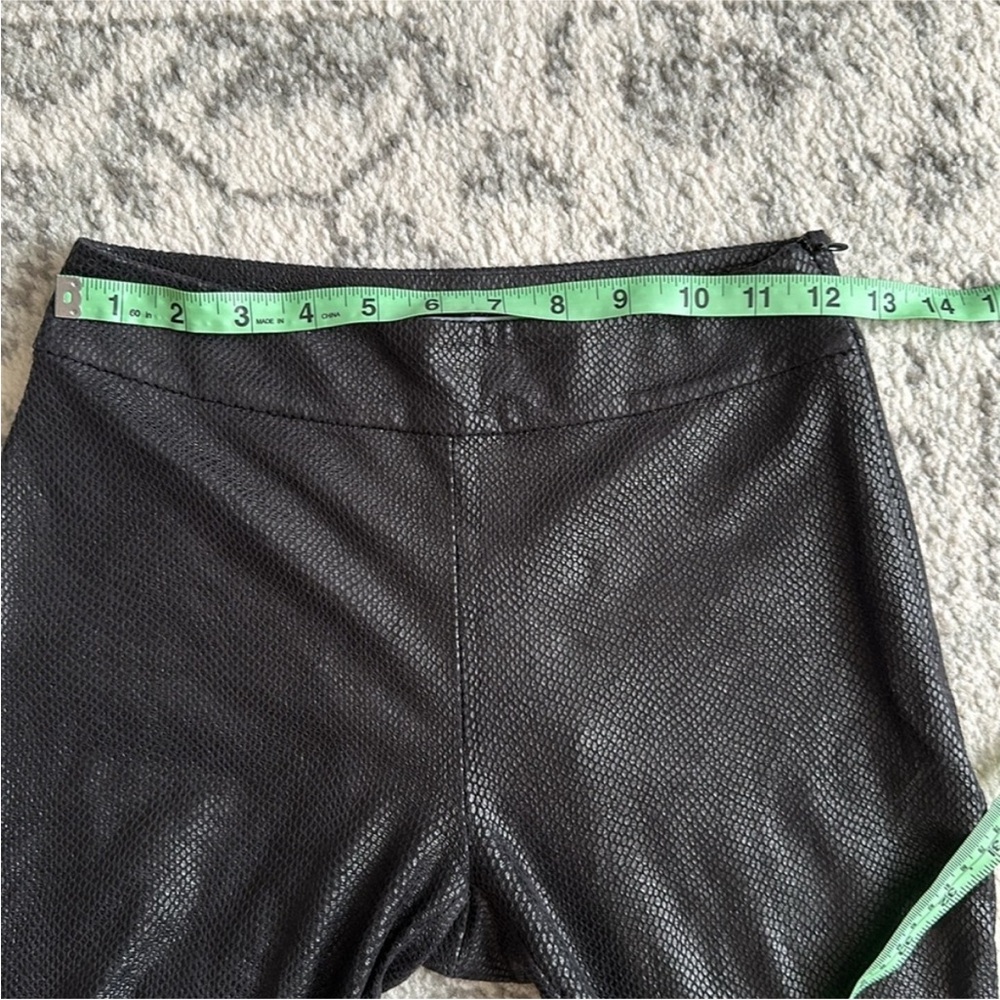 Anne Fontaine snakeskin knit leggings Size 36, S-M, 2-4 - Picture 12 of 12